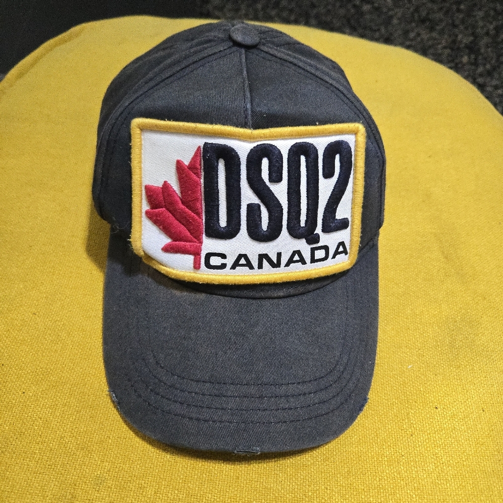 Dsquared2 Canada Maple Leaf Patch Distressed Base… - image 1